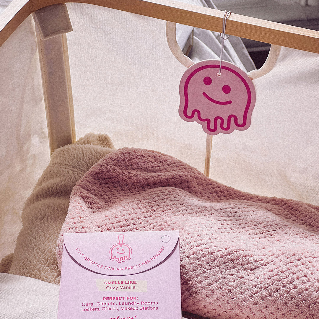 Long-lasting warm vanilla air freshener for home! Perfect for laundry rooms, closets, and bathrooms. Keeps every space smelling cozy.