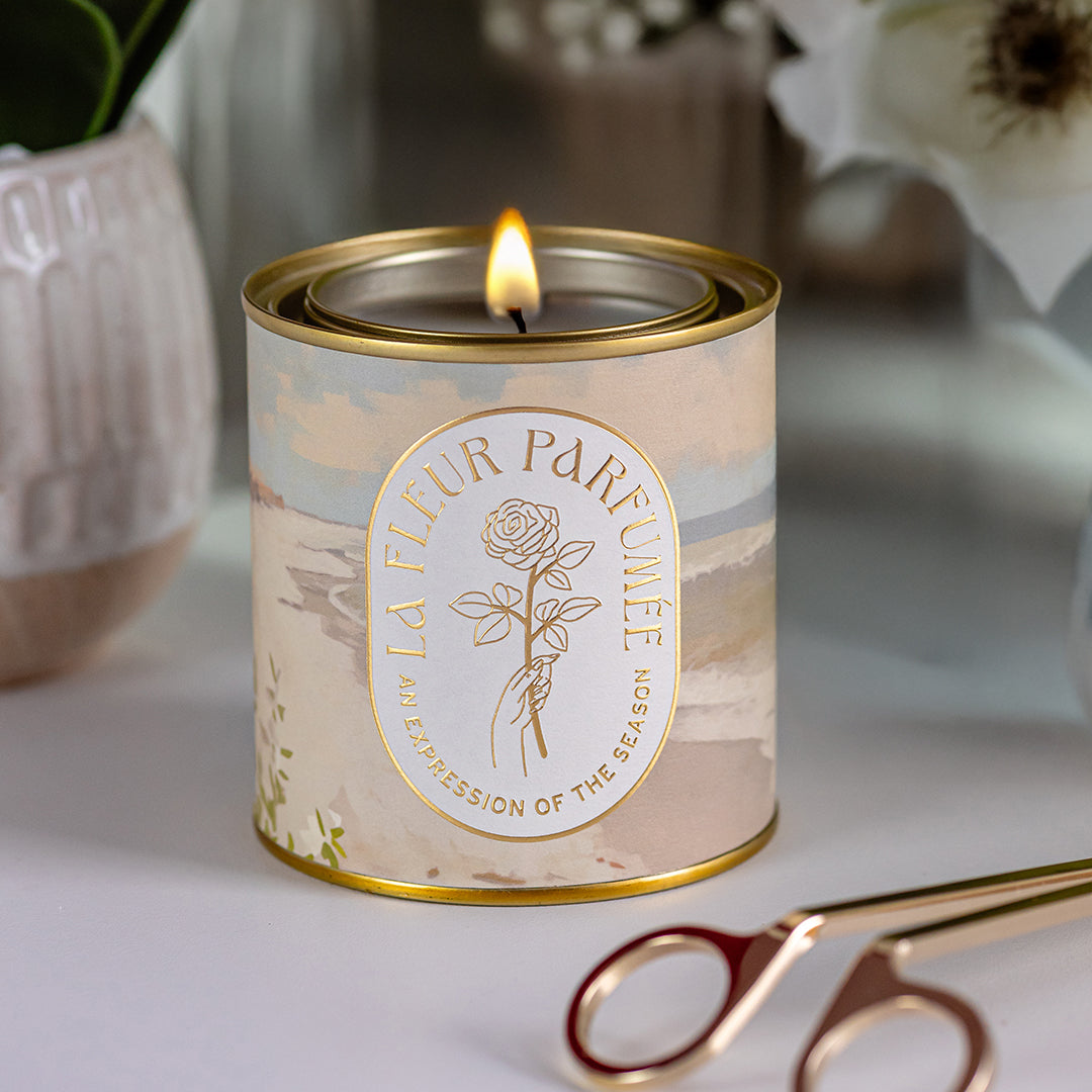 A fancy candle with beach house decor appeal. This vacation candle captures summer decor vibes with fresh sea salt and velvety musk notes. Best beach scents​