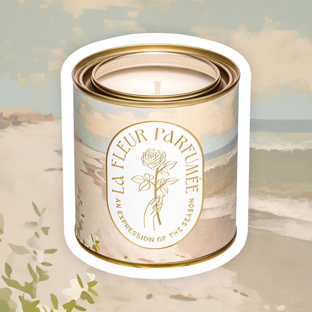 Luxury coastal candle with an ocean breeze beach scents​. Inspired by Hampton-style homes, this beach candle blends pear, freesia, and ambrette musk