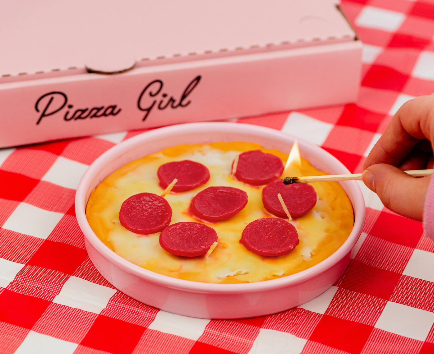 PIZZA GIRL PIZZA CANDLE