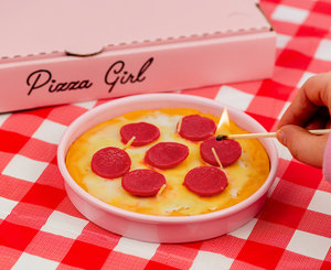 PIZZA GIRL PIZZA CANDLE