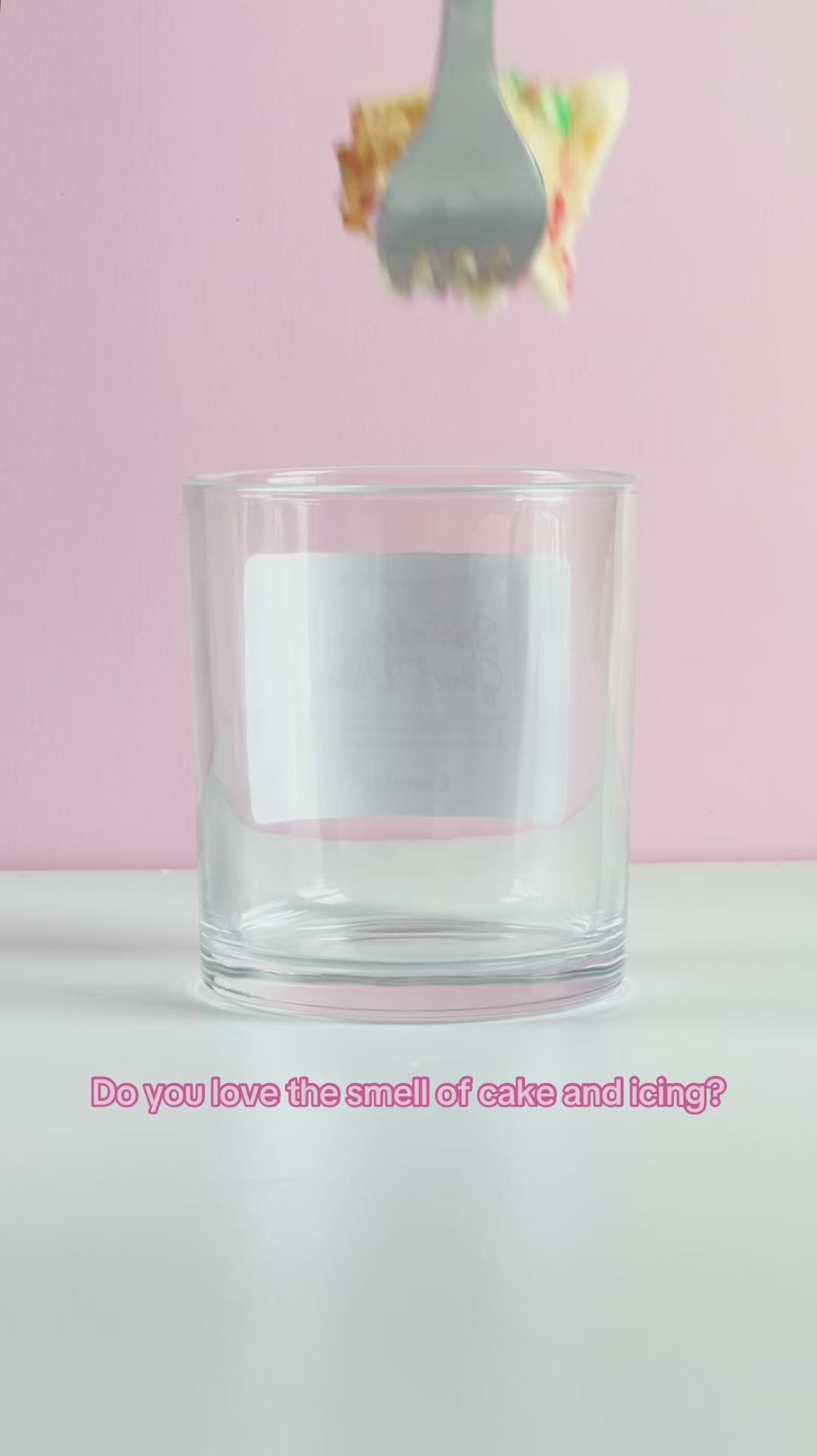 Candier candle Sprinkle On Good Vibes vanilla birthday cake candle. Famous dessert candles with best gourmand scent. Thoughtful birthday gifts for her #fakefood